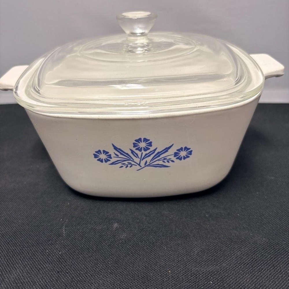 Vintage Cornflower Corningware Casserole Dish 1 3/4 Qt